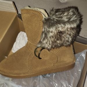 Bearpaw girls boots size 2